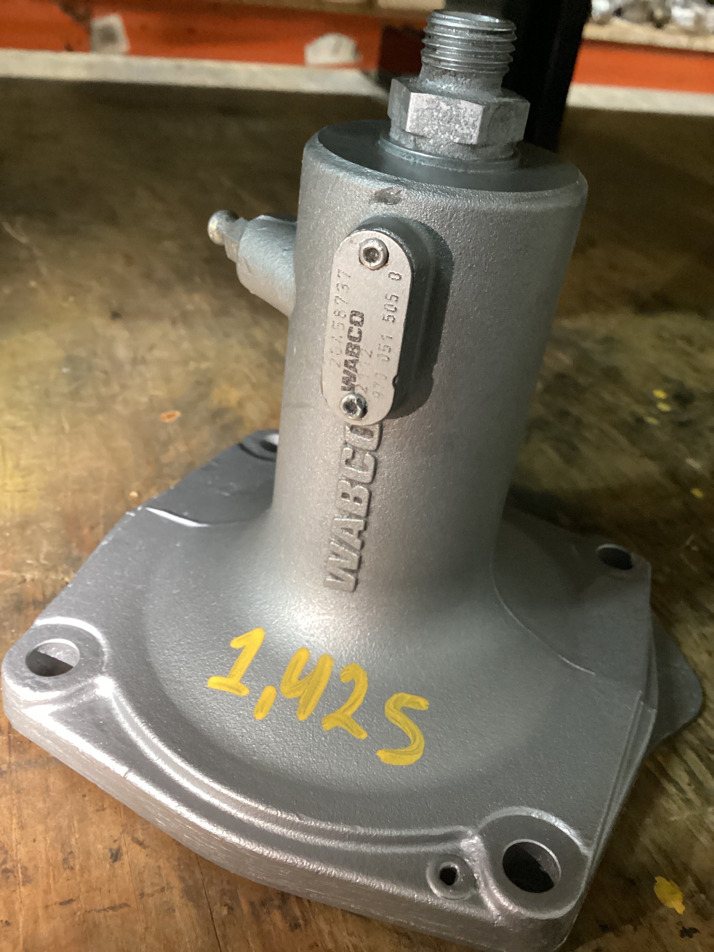 USED | CLUTCH SLAVE CYLINDER VOLVO| SKU1,425