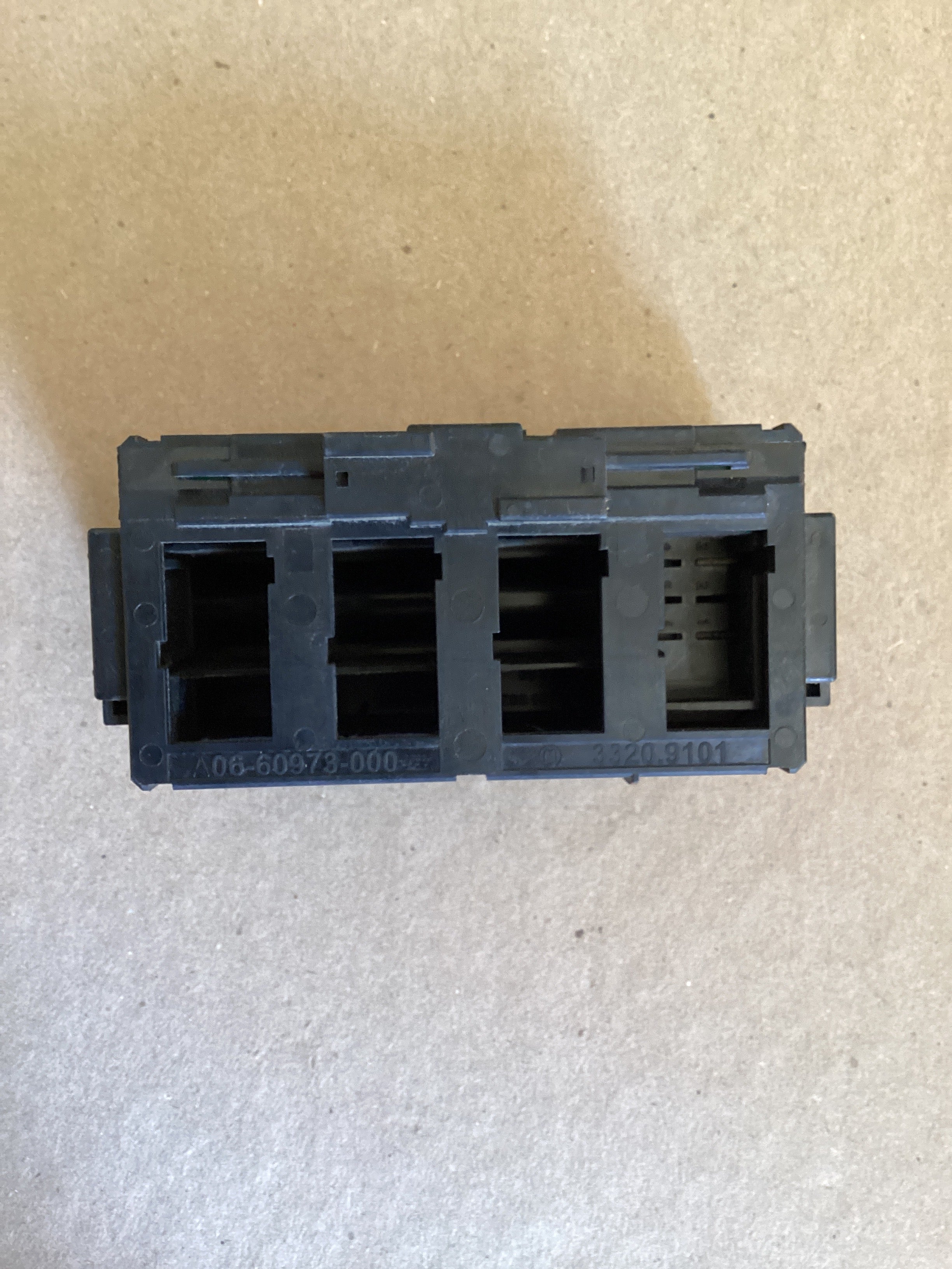 USED | DASHBOARD PANEL SWITCH MODULE FREIGHTLINER | SKU1,525