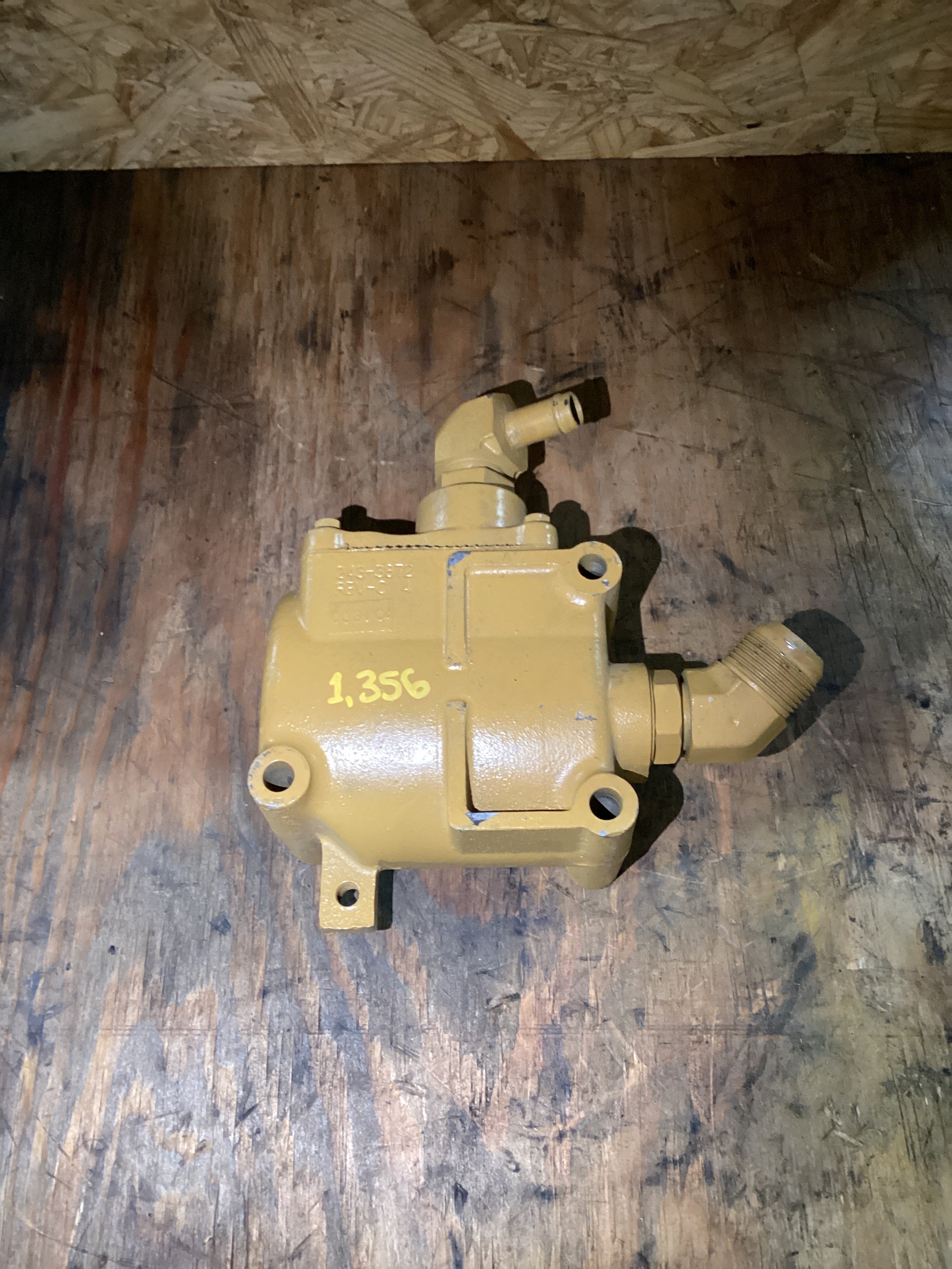 USED | ENGINE AIR BREATHER CHAMBER CAT C15 | SKU1,356