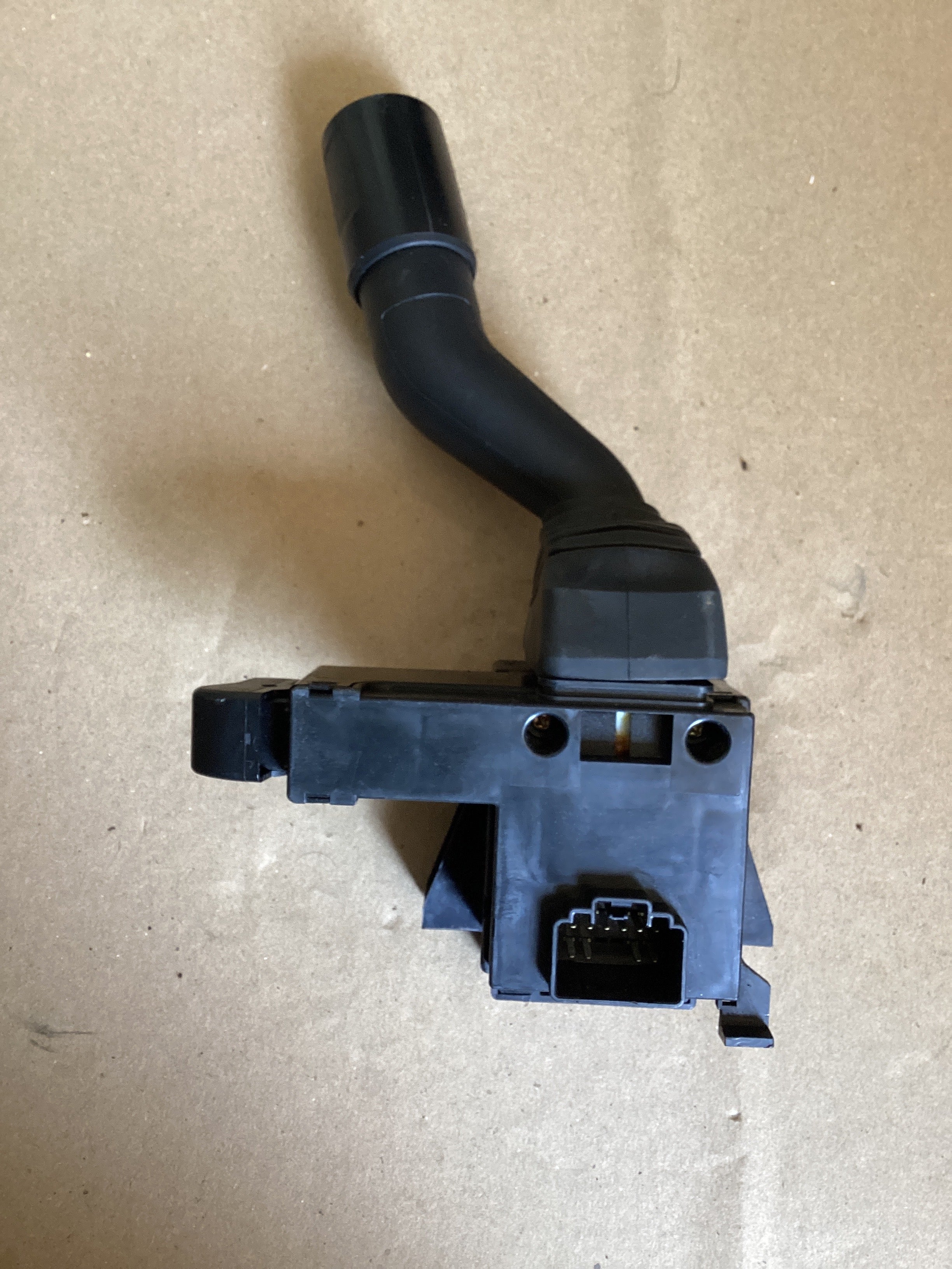 USED | TURN SIGNAL AND WIPER SWITCH INTERNATIONAL | SKU1,627