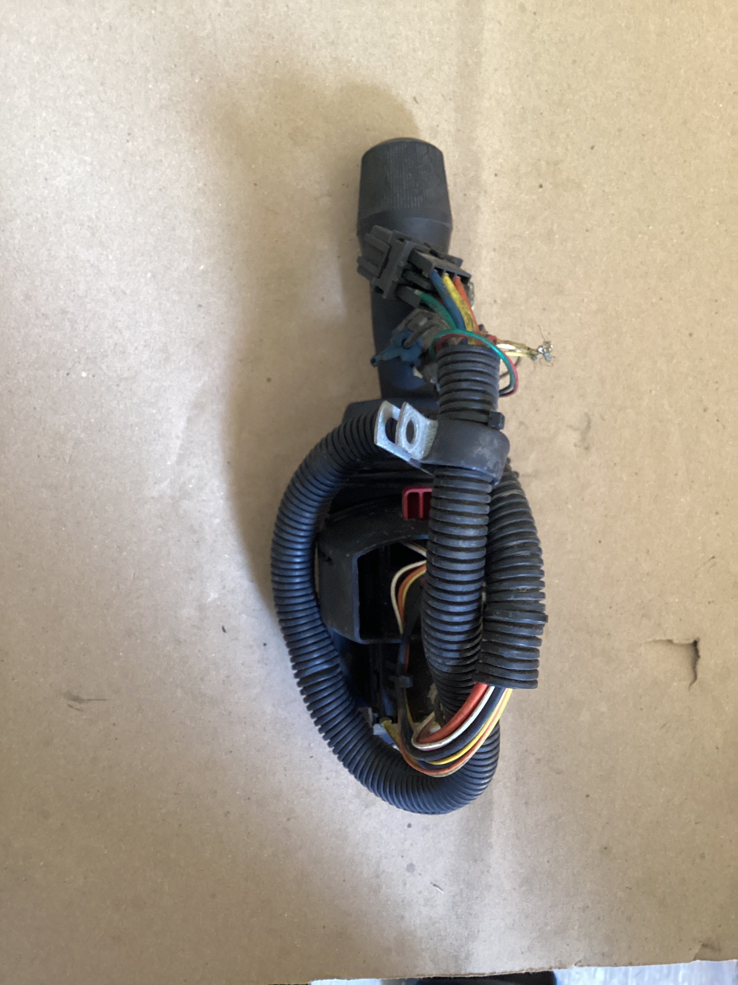 USED | TURN SIGNAL AND WIPER SWITCH INTERNATIONAL | SKU1,632